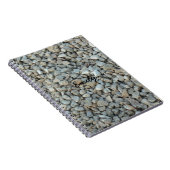 Pebbles on Beach-fotografie Notitieboek (Rechterzijde)