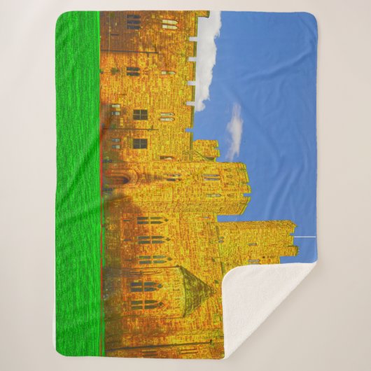 Peckforton Castle in Tarporley, Cheshire Sherpa Deken (Voorkant)