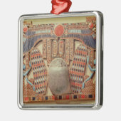 Pectoraal versierd met de gevleugelde sjab metalen ornament (Links)