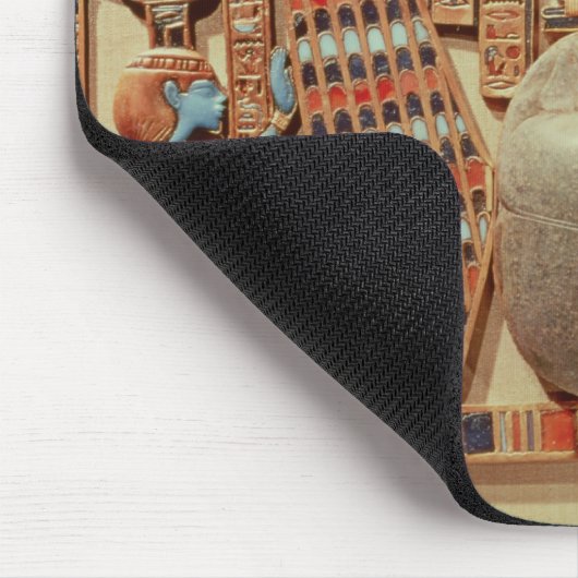 Pectoraal versierd met de gevleugelde sjab muismat (Hoek)