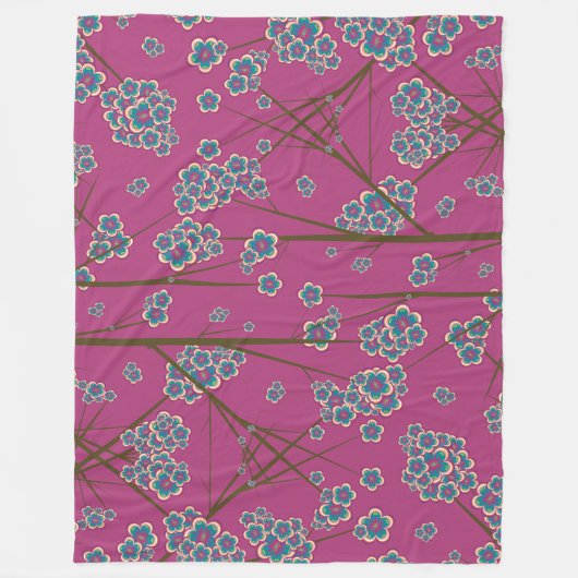 Peculiar Branches Boysenberry Fleece Blanket (Voorkant)