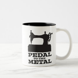 Pedal aan de Metal Mok