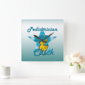 Pediatricicus Chick #7 Vierkante Klok (Huis)