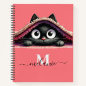Peek-a-Boo Kitten Script Naam Monogram Notitieboek (Voorkant)