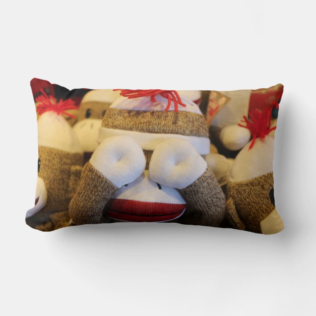 Peek-a-boo Sock Monkey Kussen (Voorkant)