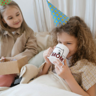 Peeking Black Cat Mom Minimalist Coffee Mok