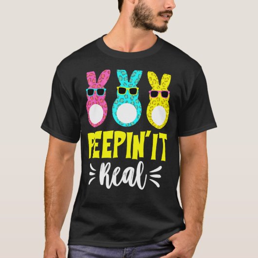 Peepin it Real Happymoeders Bunny Egg Hunt T-shirt (Voorkant)