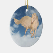 Pegasus kijkt door wolken heen keramisch ornament (Rechts)