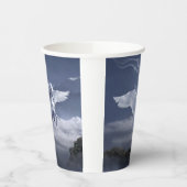 Pegasus tijdens de vlucht papieren bekers (Links)