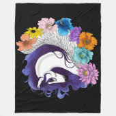 Pegasus Zwart Bloemmotief Fleece Deken (Voorkant)