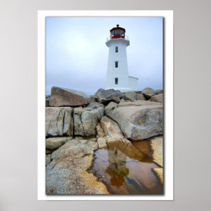 Peggys Point-vuurtoren en reflectie Poster