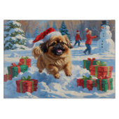 Pekinees Hond Hardlopen In Sneeuw Met Kerst Pet Snijplank (Voorkant)