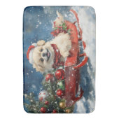Pekinees Hond in Sledge Laat het Sneeuw Kerstmis Badmat (Voorkant Verticaal)