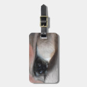 Peking Blue Eyed Siamese Kitten under Blanket Bagagelabel (Voorkant verticaal)