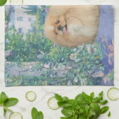 Pekingees in lavendel theedoek (Gevouwen)