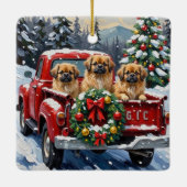 Pekingese Christmas Red Truck Holiday Keramisch Ornament (Achterkant)