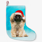 Pekingese Hond Zittend In Sneeuw Kerst Pet Kleine Kerstsok (Voorkant)