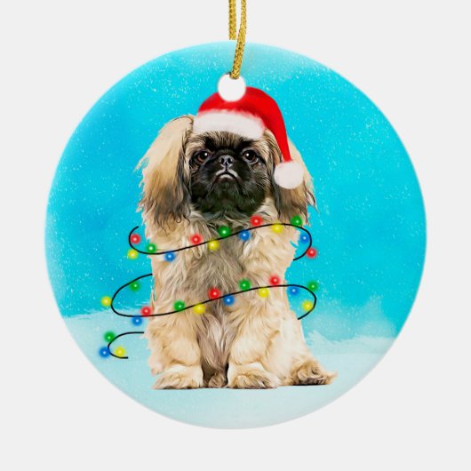 Pekingese Hond Zittend In Sneeuw Kerst Pet Lichten Keramisch Ornament (Voorkant)