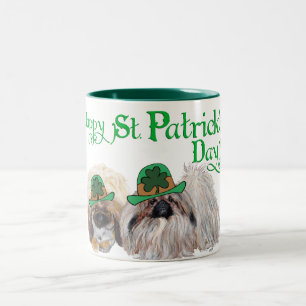 Pekingese honden vieren St. Patrick's Day Tweekleurige Koffiemok