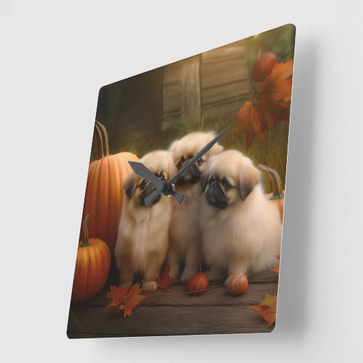 Pekingese Puppy Herfst Verrukking Pompoen Vierkante Klok (Hoek)