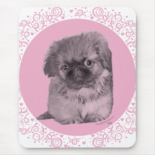 Pekingese Puppy in Roze Muismat (Voorkant)
