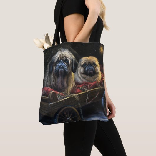 Pekingese Sneeuwslee Kerstdecoratie Tote Bag (Dichtbij)