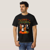 Pelgrims en inheemse Amerikaanse Indische Thanksgi T-shirt (Voorkant volledig)