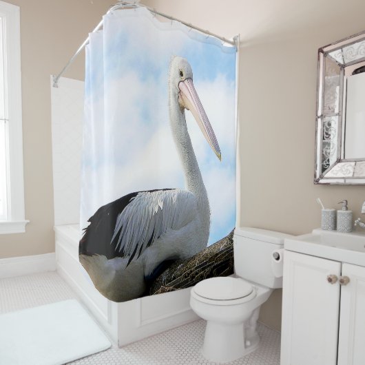 Pelican Bird on Shower Curtain Douchegordijn (In situ)