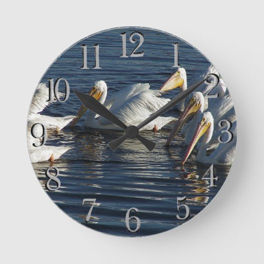 Pelican Bird Swimming Wildlife Animal Wall Clock Ronde Klok (Voorkant)