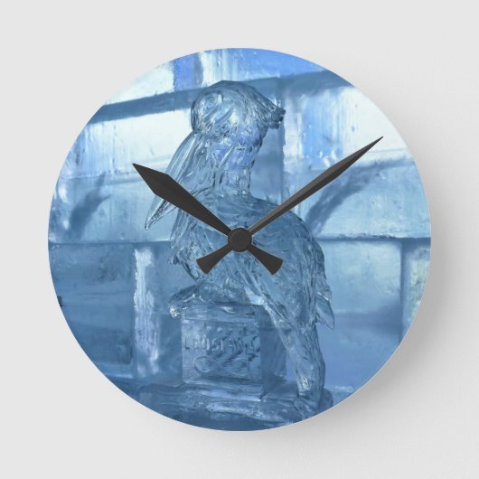 Pelican Ice Sculpture, Quebec, Canada Ronde Klok (Voorkant)