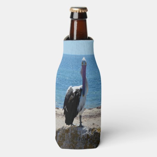 Pelican met de blik, flesjeskoeler (Fles Voorkant)