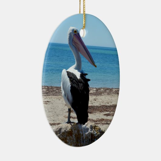 Pelican On Beach Rock, Keramisch Ornament (Rechts)