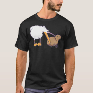 Pelican Tries to Eat Capybara Funny Cute Meme Clas T-shirt