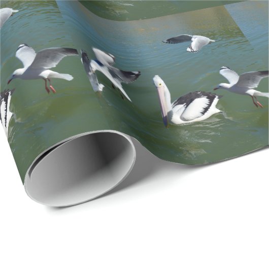 Pelikaan en de poort crashers, cadeaupapier (Rol Hoek)