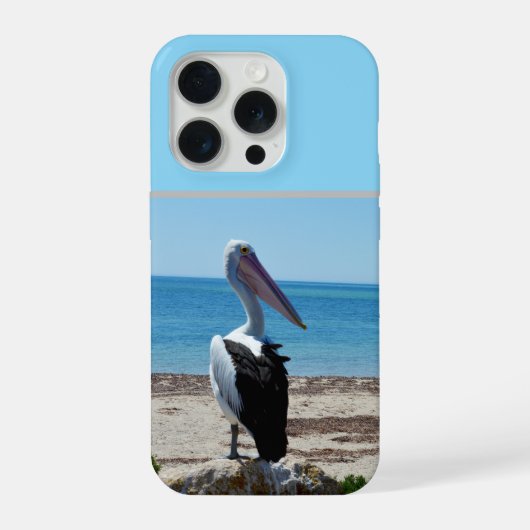 Pelikaan Op Strand Rots iPhone Hoesje (Achterkant)