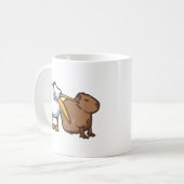 Pelikaan probeert Capybara Funny Meme te eten Koffiemok (Voorkant links)