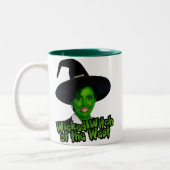 Pelosi: Witch van het Westen Tweekleurige Koffiemok (Links)