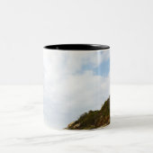 Pemaquid Point-vuurtoren op een Rocky Hillside Tweekleurige Koffiemok (Center)
