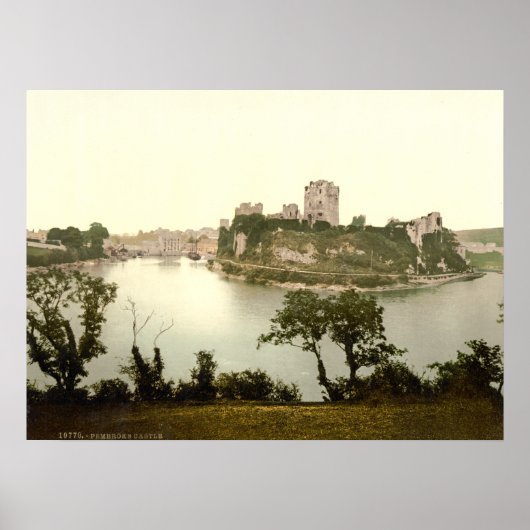 Pembroke Castle, Pembrokeshire, Wales Poster (Voorkant)