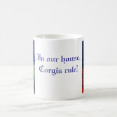 Pembroke Welsh Corgi Queen & King Mok (Center)