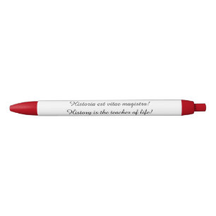 Pen met latijns spreekwoord (Geschiedenis is de le