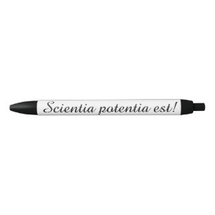 Pen met latijns spreekwoord (Kennis is kracht!)