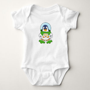 Penguin als astronaut met kostuum romper