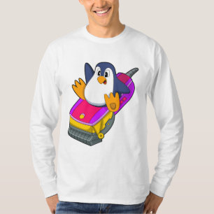 Penguin als hairdresser met Razor T-shirt