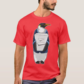 Penguin als secretaris met papier t-shirt