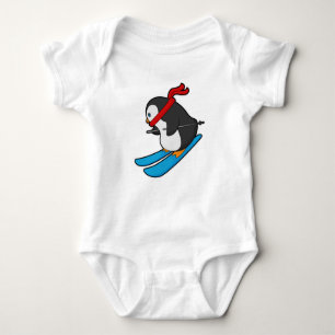 Penguin als Skier met Ski Romper