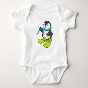 Penguin als Skier met Ski Romper