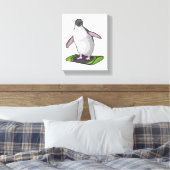 Penguin als Snowboarder met Snowboard Canvas Afdruk (Insitu (Slaapkamer))