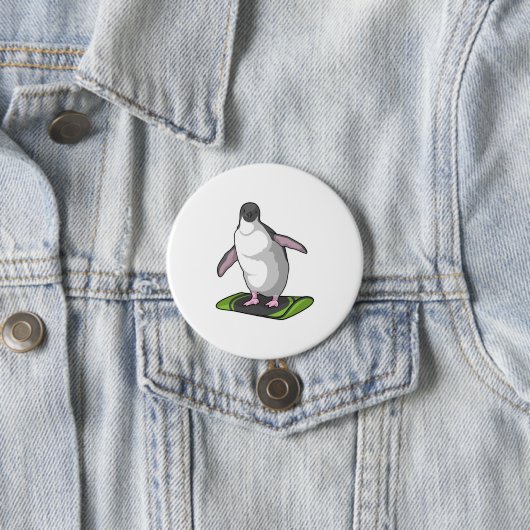 Penguin als Snowboarder met Snowboard Ronde Button 7,6 Cm (In situ)