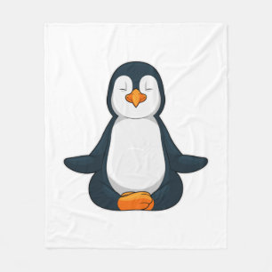 Penguin at Yoga Fitness in Sitting Fleece Deken